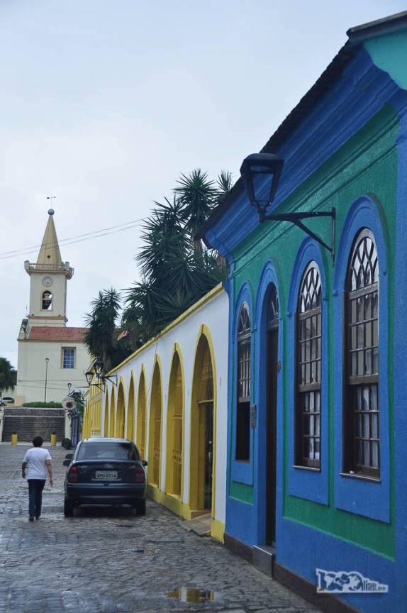 Rua no centro histórico de Morretes, próximo ao litoral do Paraná